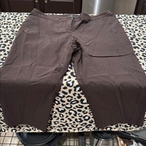Lane Bryant Brown Capris